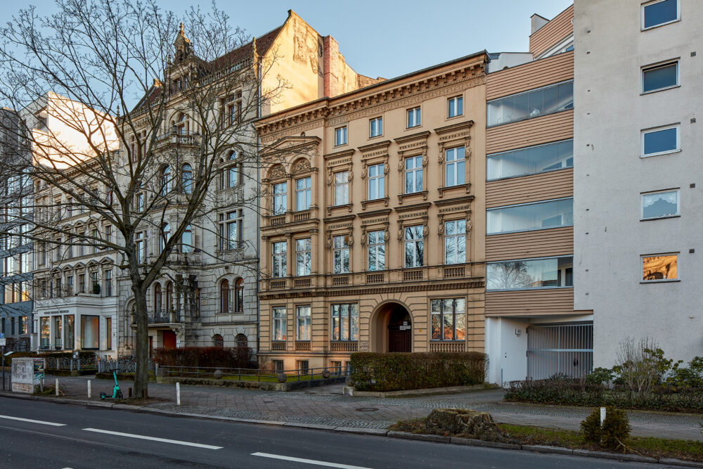 Schöneberger Ufer 61