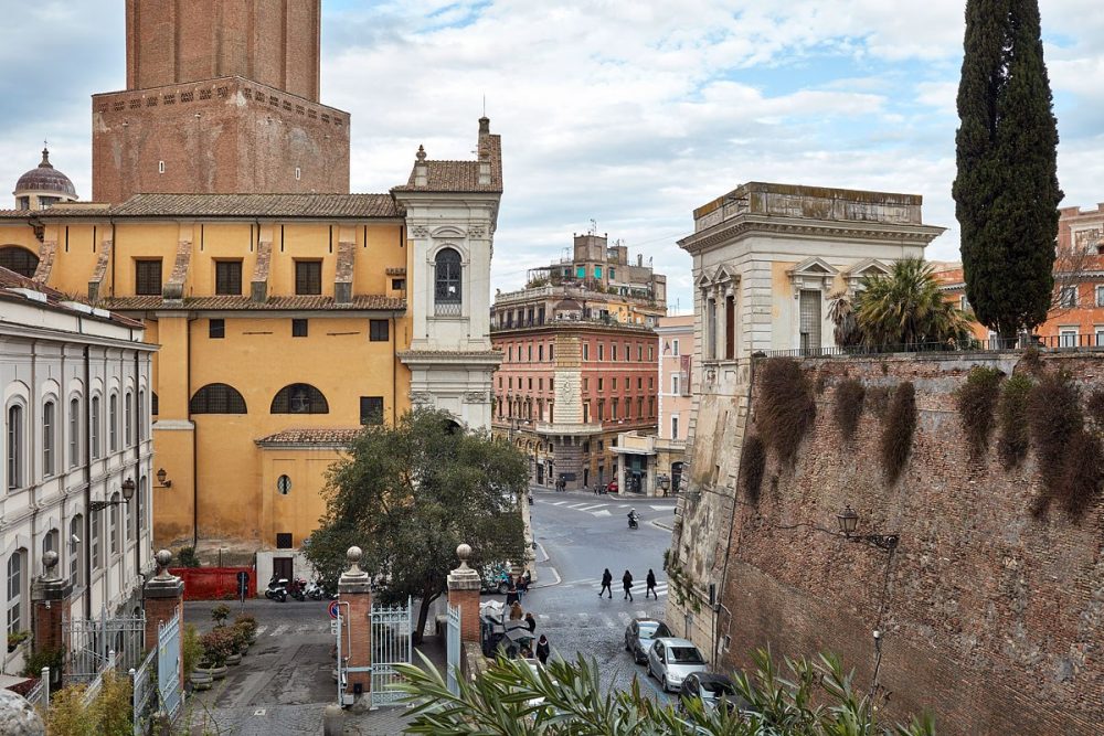 Largo Angelicum, Roma