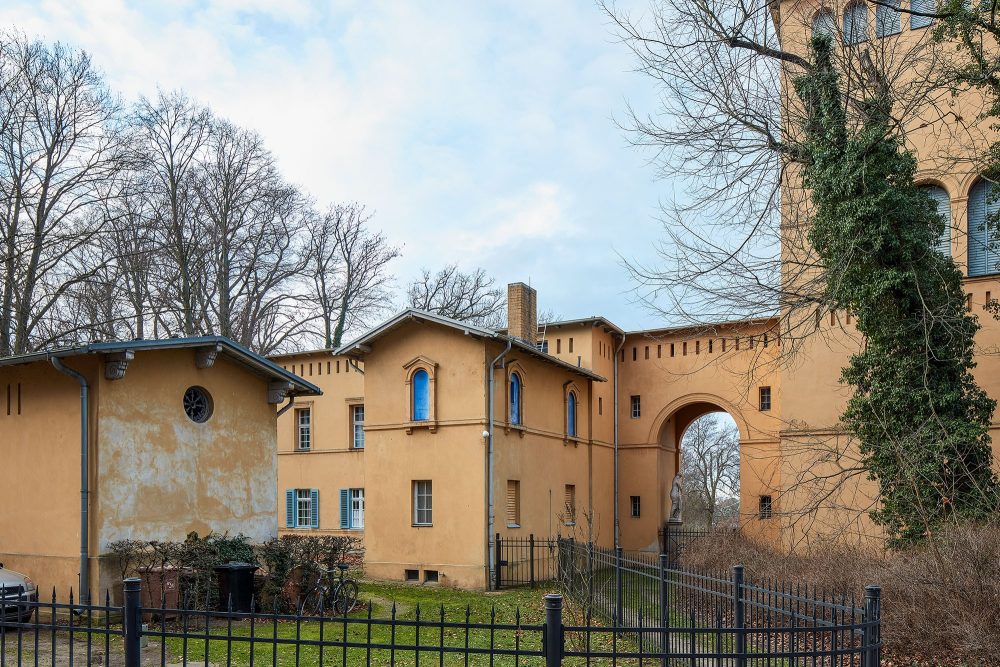 Schlosspark Glienicke, Hofgärtner- und Maschinenhaus