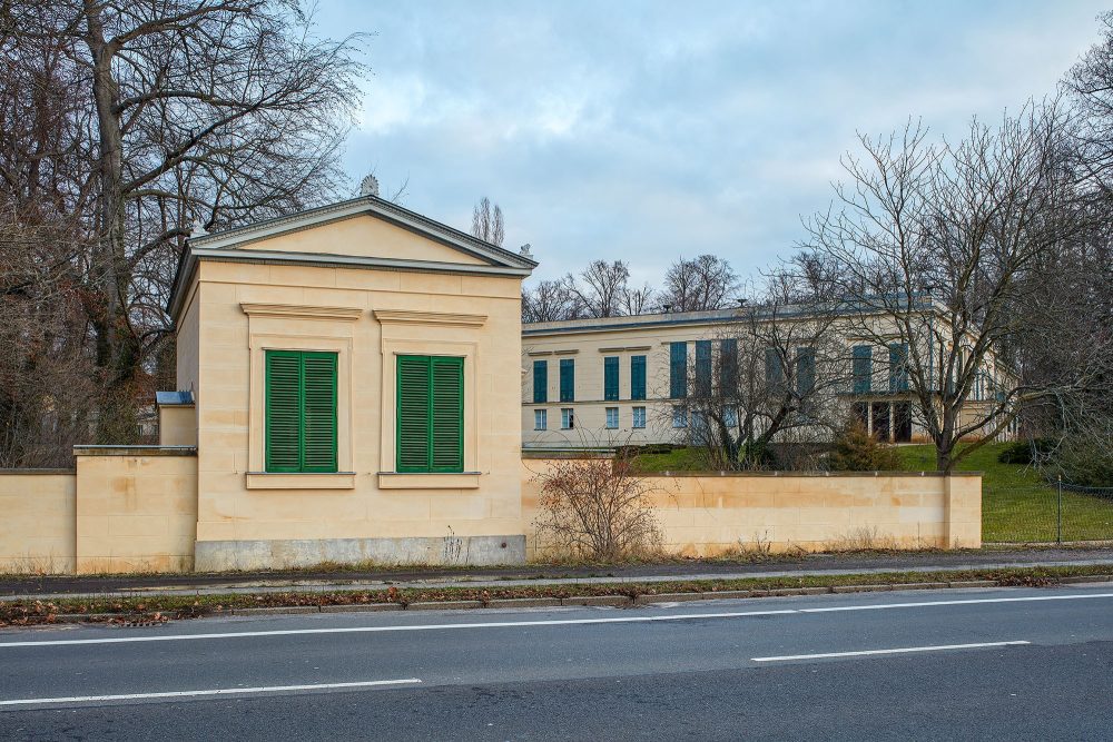 Schlosspark Glienicke, Kleine Neugierde